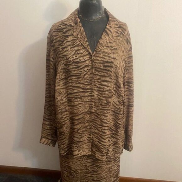 Elisabeth by Liz Claiborne Animal Print Brown skirt set, size 18 - Picture 1 of 8